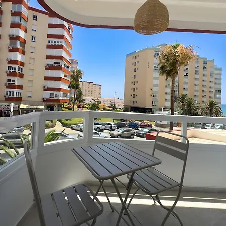 Frontal Centro Internacional A123 شقة *